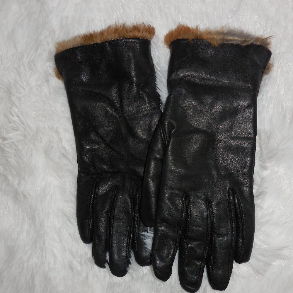 Black Leather and Fur Gloves - Picture 3 of 4